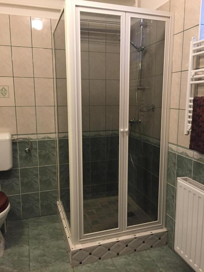 Atmoszféra Apartman Sárvár Esterno foto
