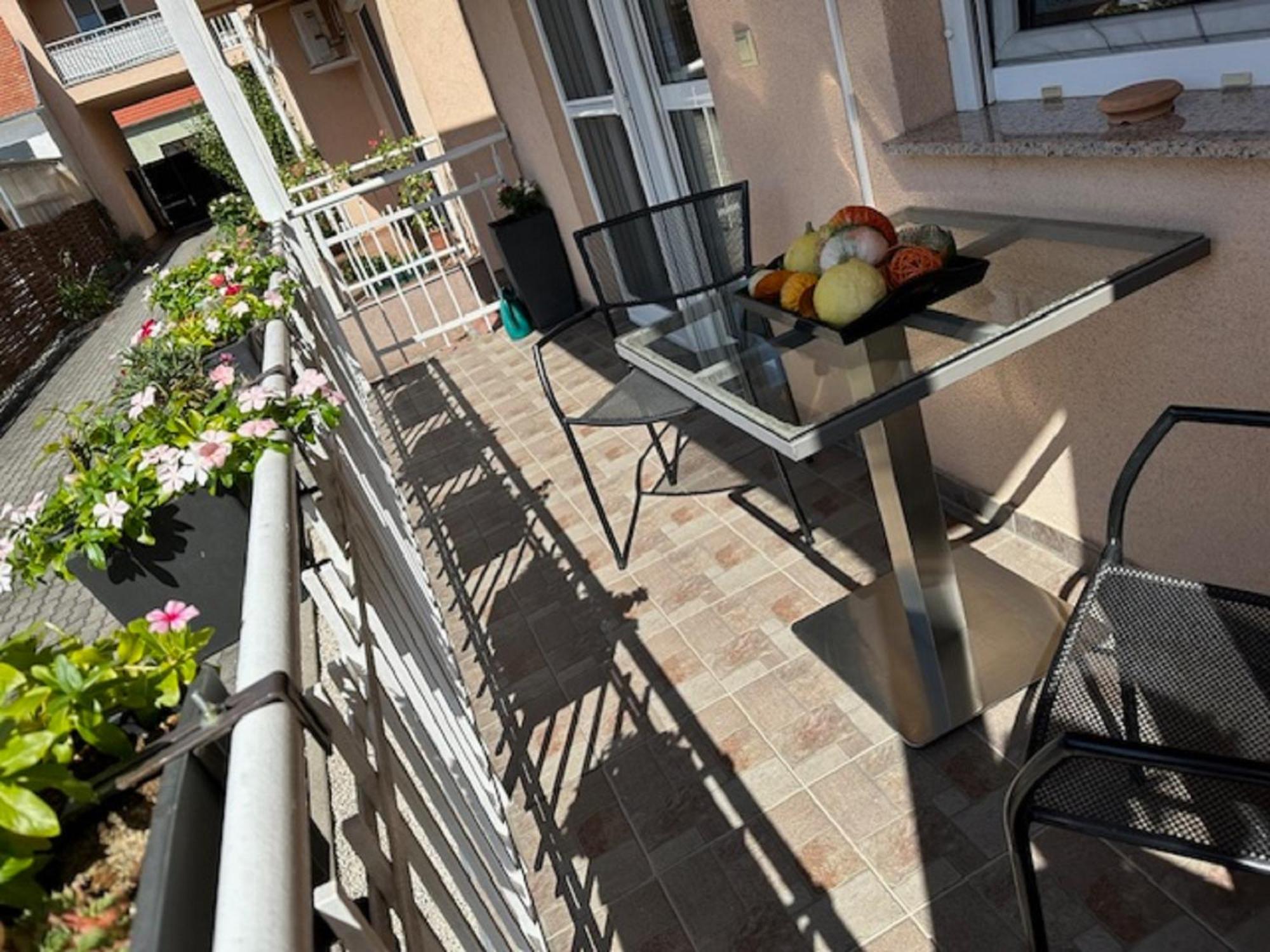 Atmoszféra Apartman Sárvár Esterno foto
